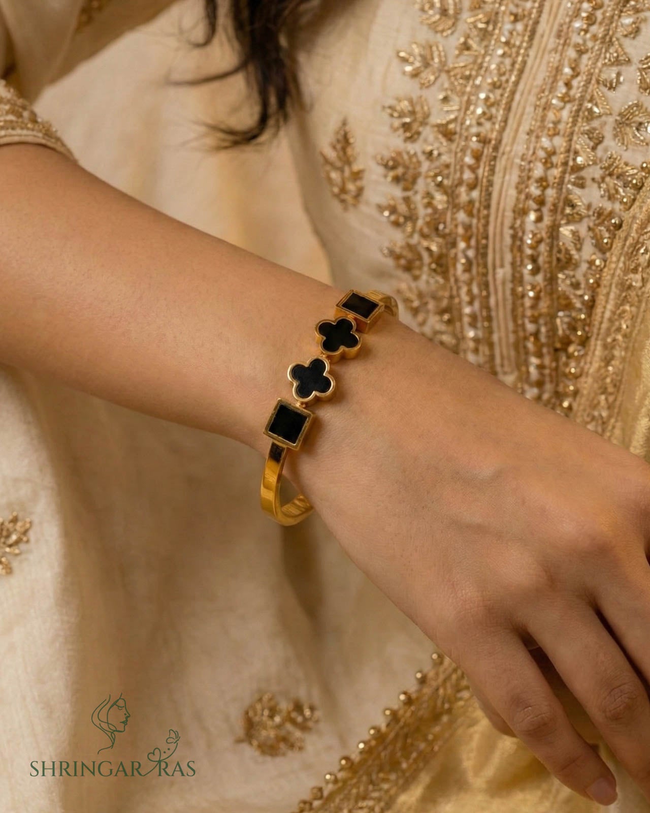 Black Flower Square Anti Tarnish Bangle Bracelet
