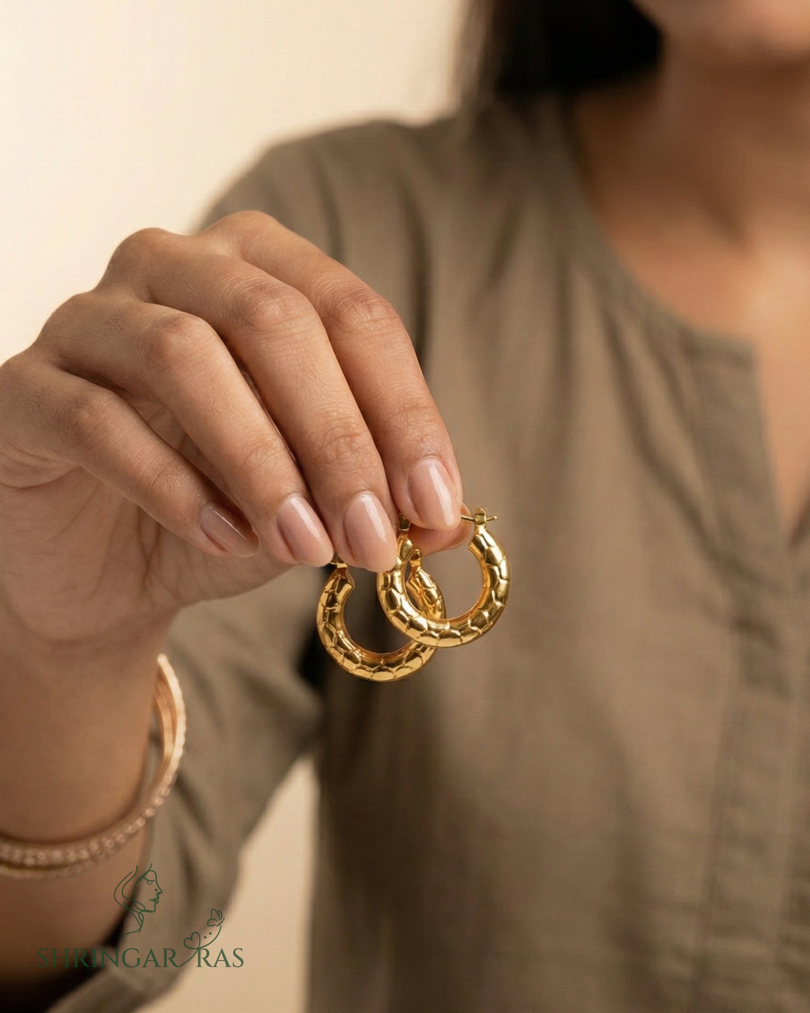 Round Snake Texture Hoop Earrings
